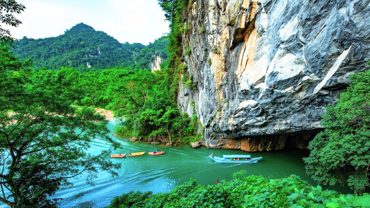 Phong Nha Cave& DMZ